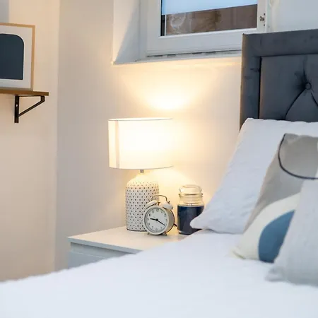 Exclusive - Close To Centre, Contactless Entry, Free Parking, Wifi & Netflix * Leeds (West Yorkshire)