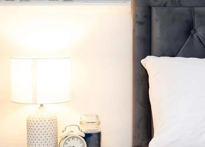 Exclusive - Close To Centre, Contactless Entry, Free Parking, Wifi & Netflix * Λιντς