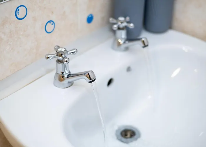 Exclusive - Close To Centre, Contactless Entry, Free Parking, Wifi & Netflix Apartmán *