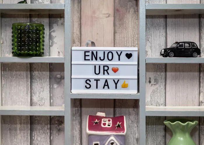 Exclusive - Close To Centre, Contactless Entry, Free Parking, Wifi & Netflix * リーズ